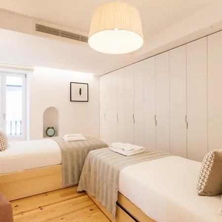 Apartment Flh Chiado Sunny *