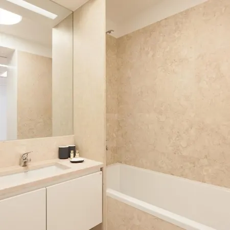 Flh Chiado Sunny 리스본